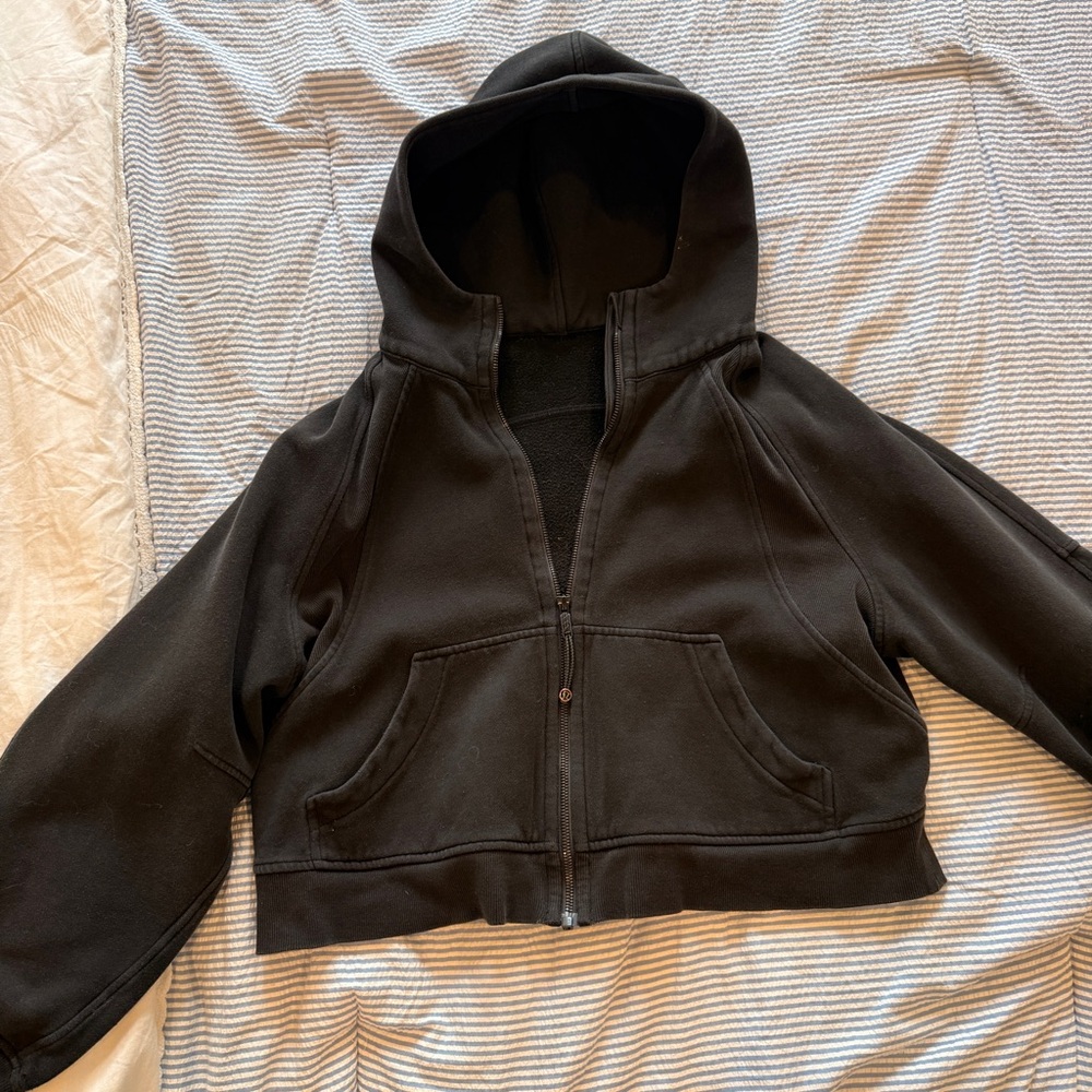 Lululemon Black Scuba Cropped Hoodie Jacket